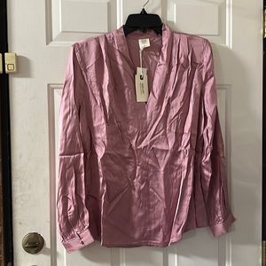 GOOD HART SATIN V-NECK TOP: PINK: NEW WITH TAGS: SIZE M